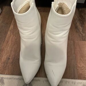 Dream Paris White Ankle Booties